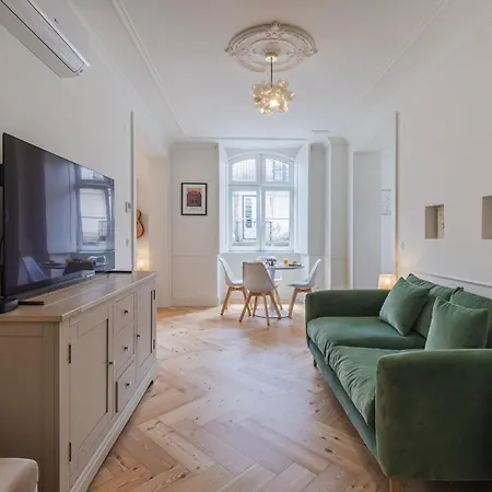 Luxury Flat In Downtown Douradores Street Lissabon